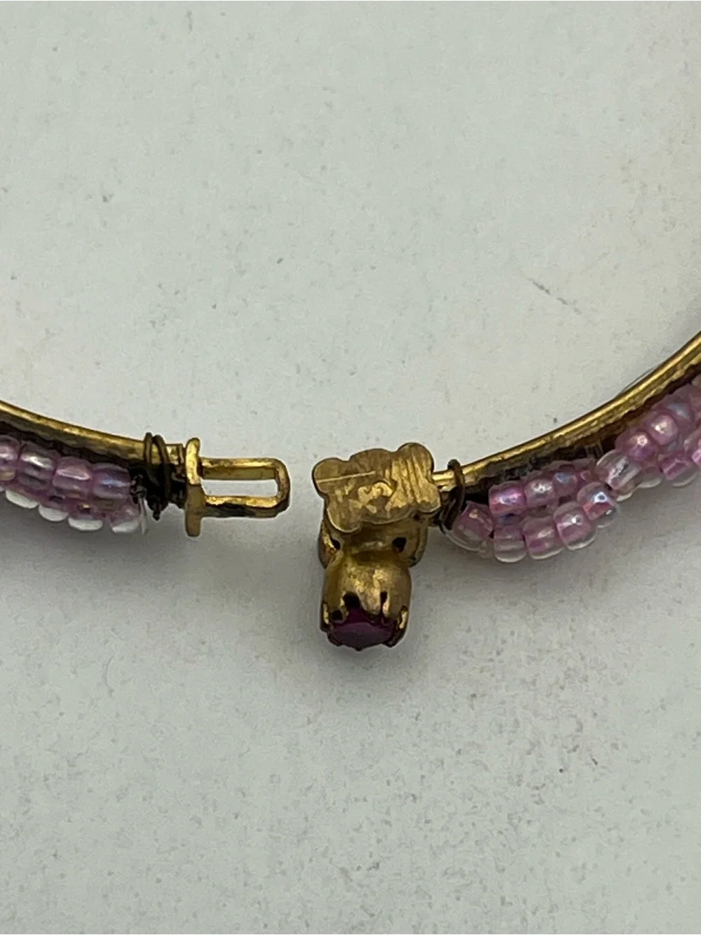 East India mid-20th-century vintage bangle bracelet pink seed beads gold tone